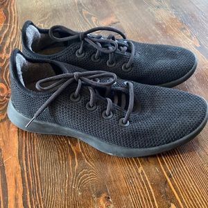 Like New Mens Allbirds Tree Runner Black size 9